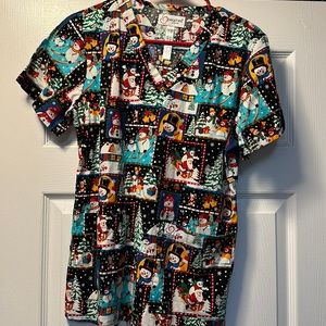 Christmas scrub top. Size Medium